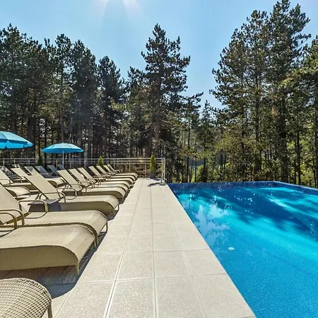 Dea & Ina - & Park In * Velingrad